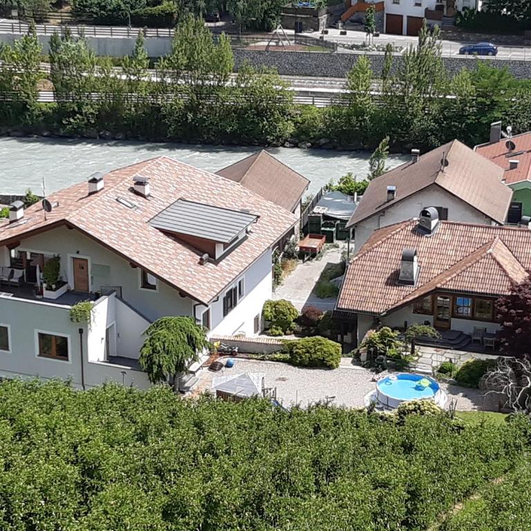 Ferienwohnung Brunnerhof - Three-Bedroom Apartment - 9