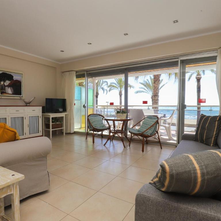 DIFFERENTFLATS Morsa - Apartamento de 2 dormitorios con vistas al mar - 4