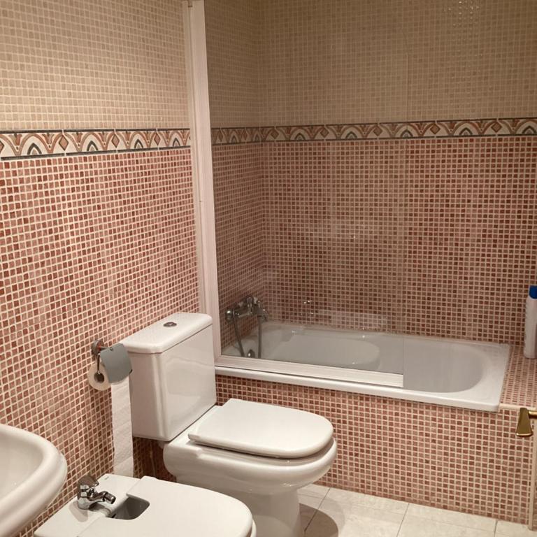 Asturleku - Two-Bedroom Apartment - 17