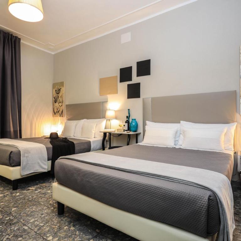Musica Guest House - Deluxe Queen Room with Two Queen Beds - 7