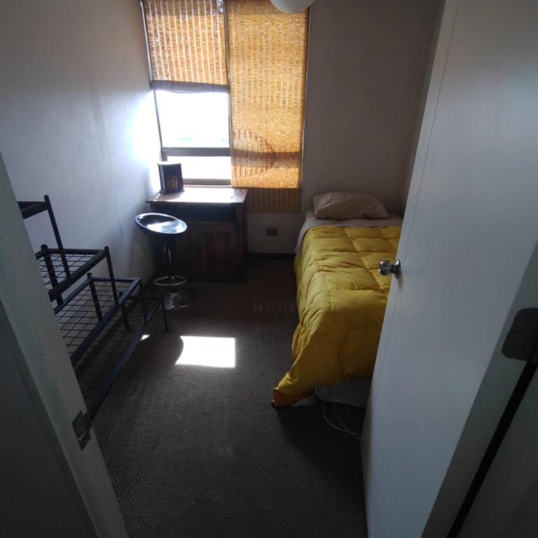 Frente al parque (Solo mujeres) - Single Room with Private Bathroom - 2