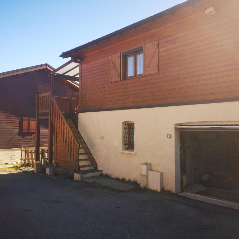 Jolichalet66210-88m2-3ch-garage-jardin-double véranda-wifi-impasse au calme - Chalet 3 Chambres - 31