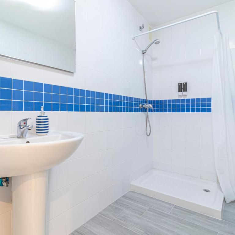 Allo Apartments Europa I Parking Piscina Padel 3 Habitaciones - Apartamento de 3 dormitorios - 73