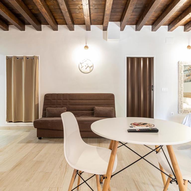 Allo Apartments Plateros Centro Jacuzzi Comunitario - Loft with private hydromassage bathtub - 23