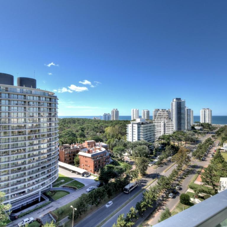 Hermoso Apartamento en Punta del Este, piso alto. - Apartamento de 1 dormitorio - 16