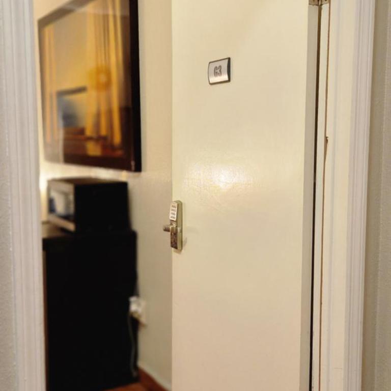 GGG Stay & Wellnest - Standard Double Room with Shared Bathroom - 12