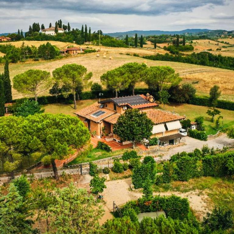 DAGO Farmhouse - Camera Deluxe - 12