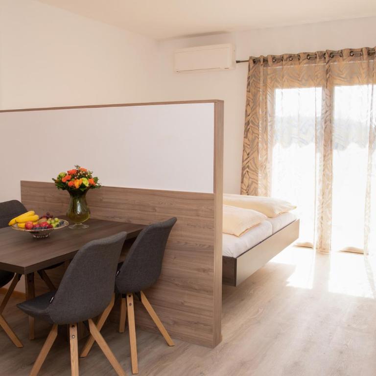 Hotel Restaurant Ulbing - Apartment mit 1 Schlafzimmer und Balkon - 11
