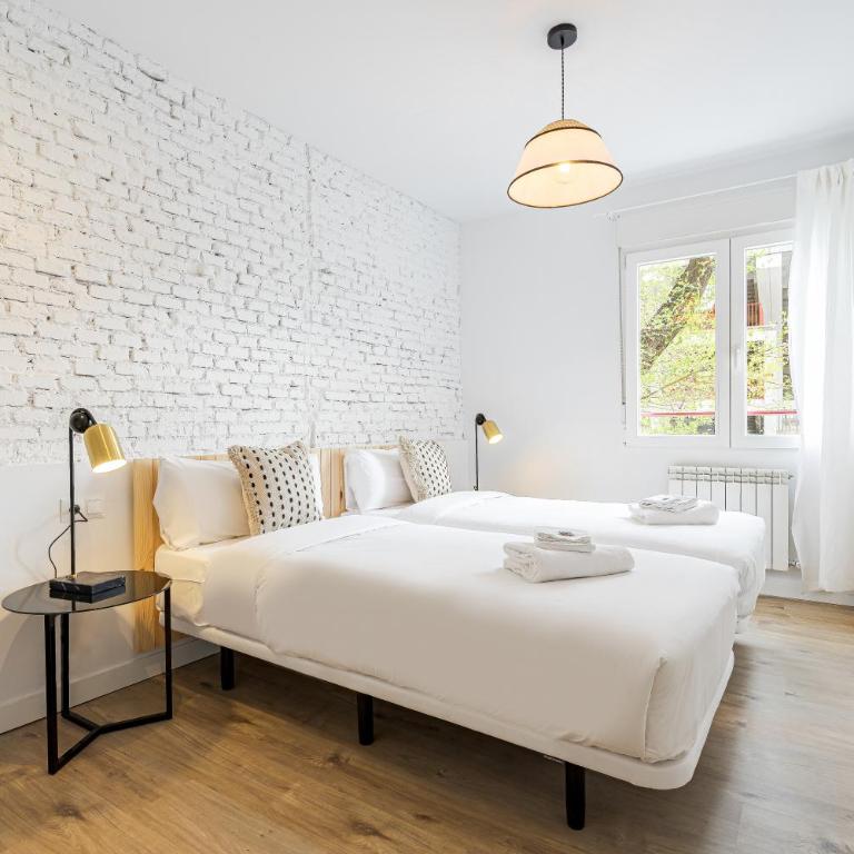 Vallecano Apartments by Olala Homes - Three-Bedroom Apartment - 8