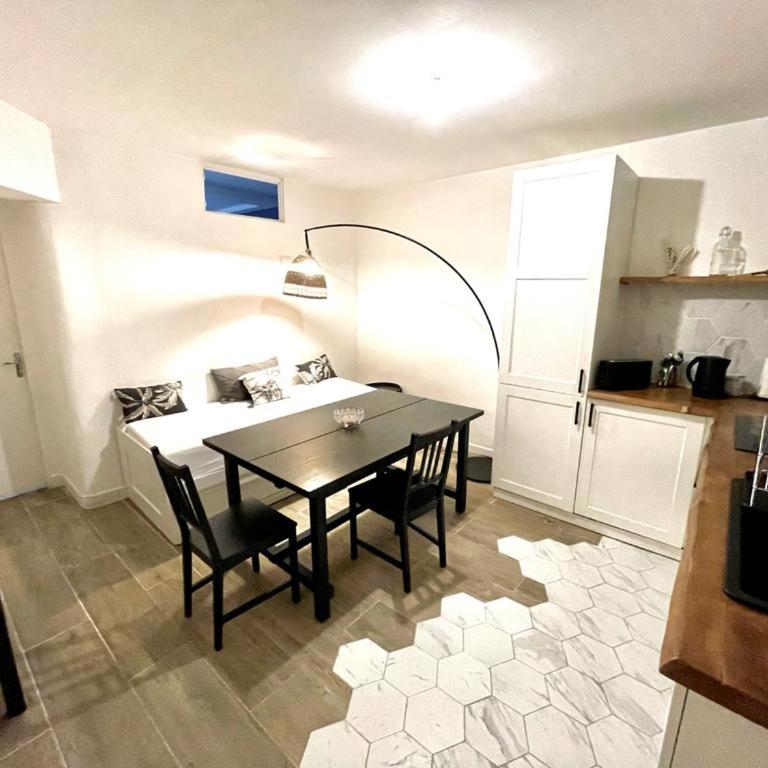 Joli T4 rénové climatisé entre St Charles/le Vieux-port - Apartamento de 3 dormitorios - 3