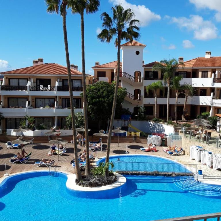 Apartment with pool and gardens near the coast - Apartamento de 1 dormitorio - 1