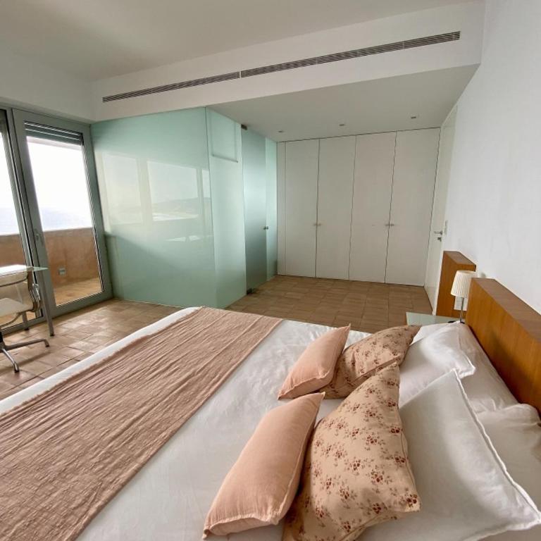 Iris Zahara - Habitación Doble con balcón y vistas al mar - 2