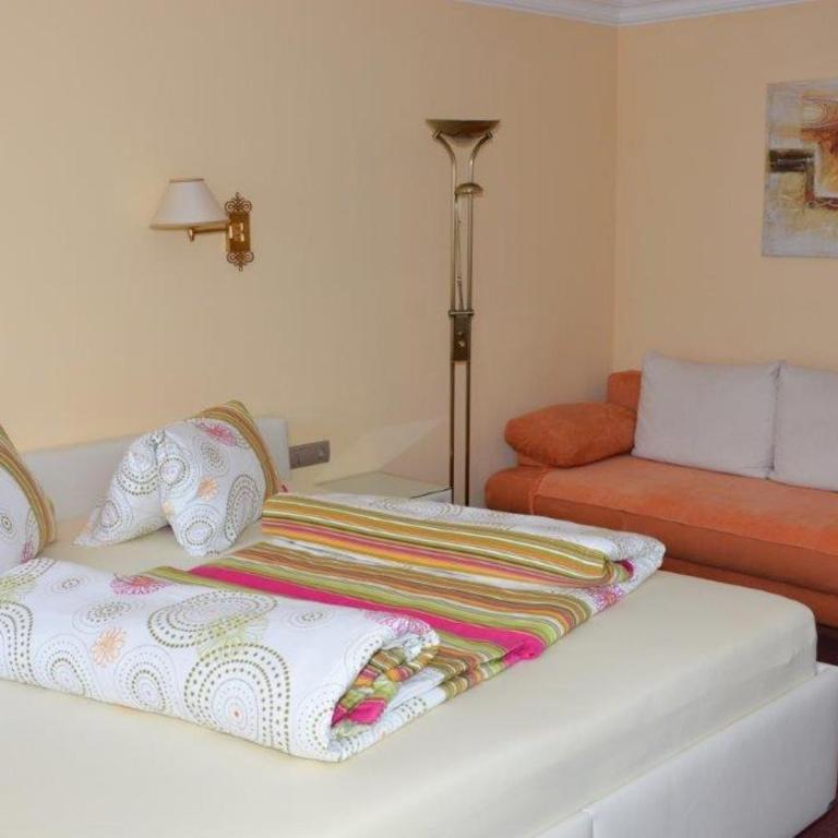 Haus Panorama - Doppelzimmer mit Dusche - 3