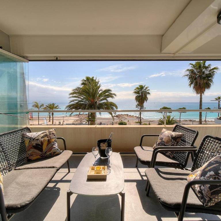 Cannes Luxury Rental - Stunning sea front apartment - Appartement - 1