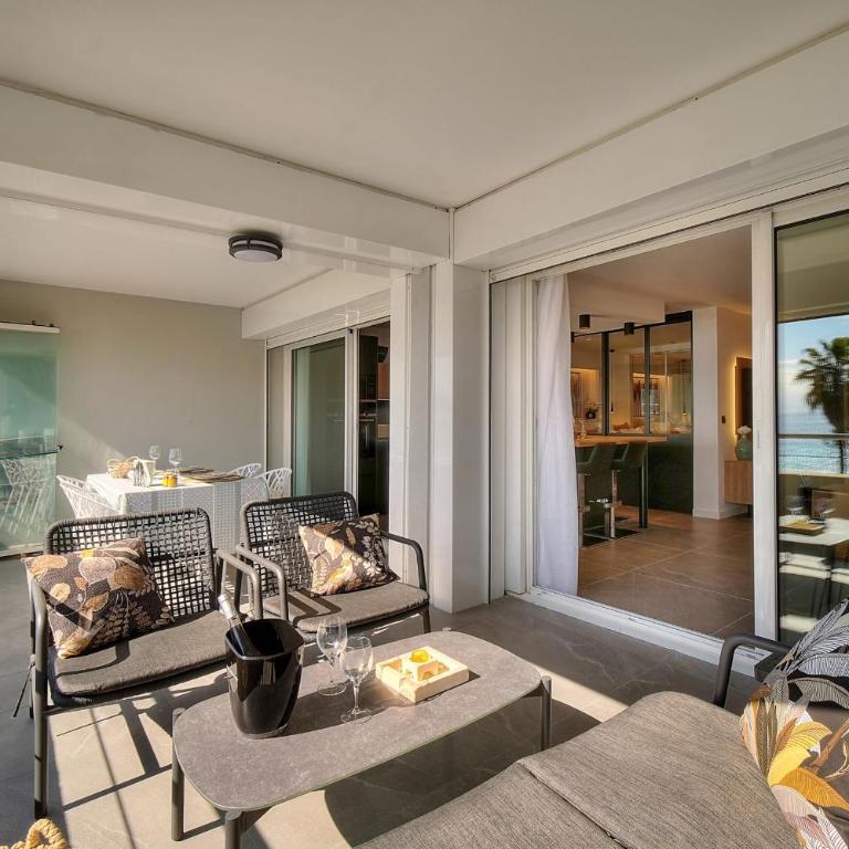 Cannes Luxury Rental - Stunning sea front apartment - Appartement - 17