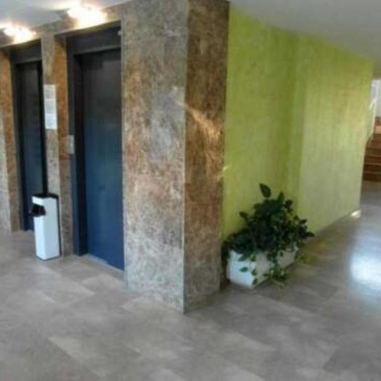 Los Juncos - Two-Bedroom Apartment - 13