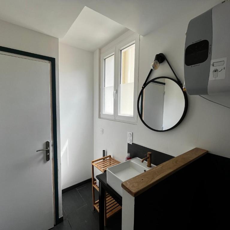 T2 Cosy proche Gare et Centre Ville - Parking Gratuit à proximité - Appartement 1 Chambre - 27