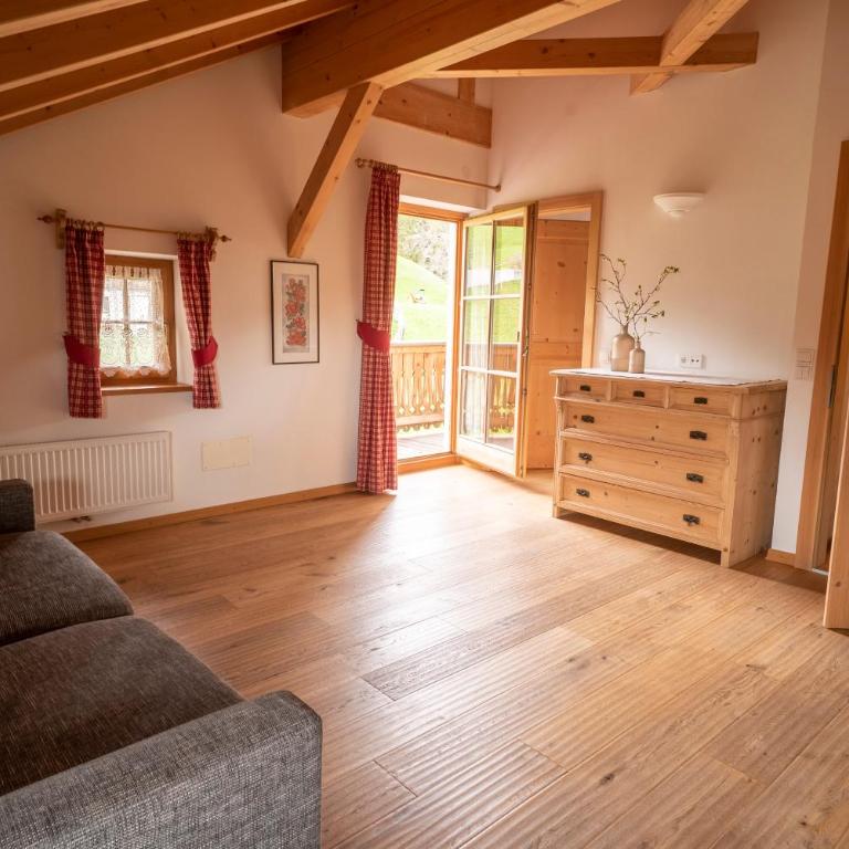 Appartamenti Sotgherdena - Grande Appartamento con 1 Camera da Letto - 10