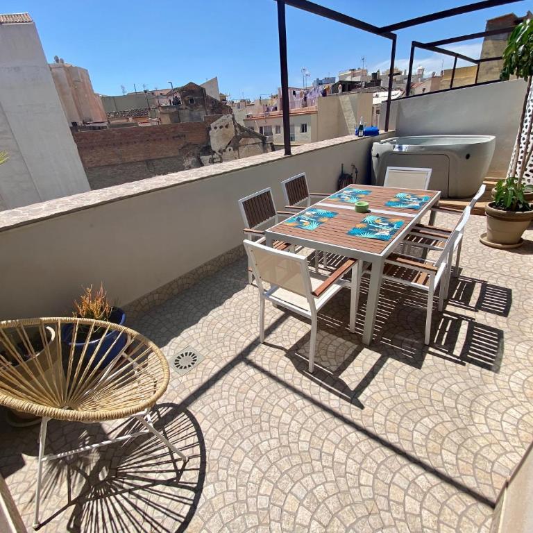 Apartamentos Simba - Apartamento con terraza y bañera de hidromasaje - 2C - 7