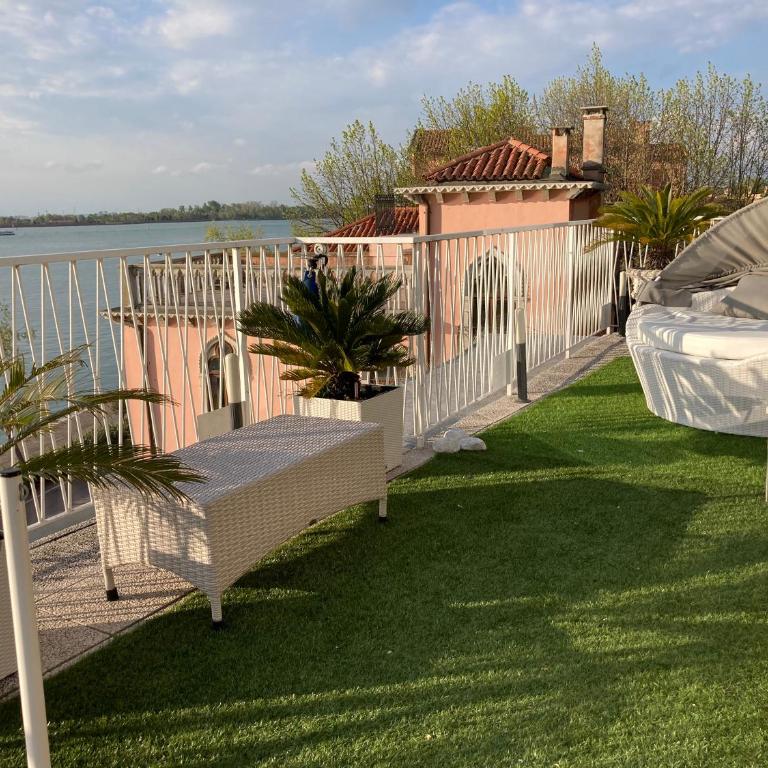OASIS Golden Lagoon Chalet - Suite con terraza y vistas a la laguna - 20