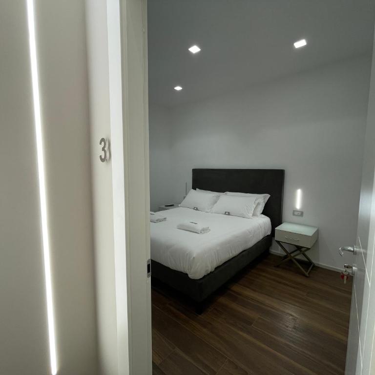 AngelicaHome Roma - Double or Twin Room - 17