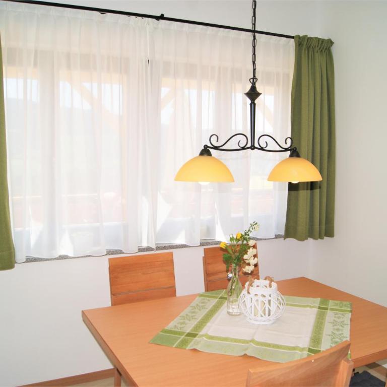 Ferienwohnung in ruhiger Lage- Panorama Terrasse, 2 SZ, rollstuhlfreundlich - Apartment mit Blick auf die Berge - 15