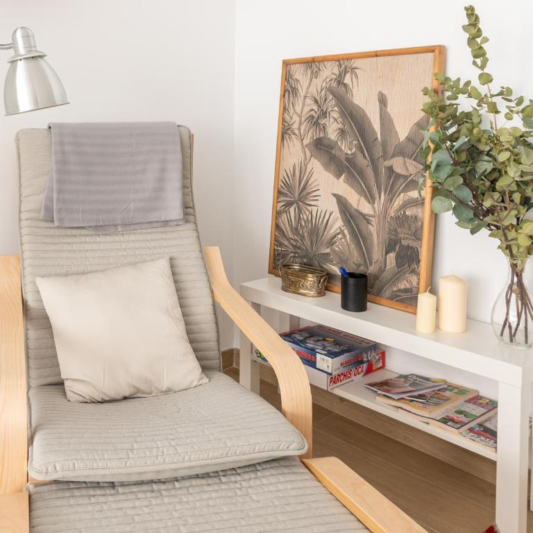 La Casa de Nano - Two-Bedroom Apartment - 8