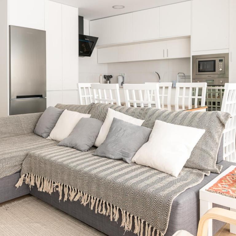 La Casa de Nano - Two-Bedroom Apartment - 5