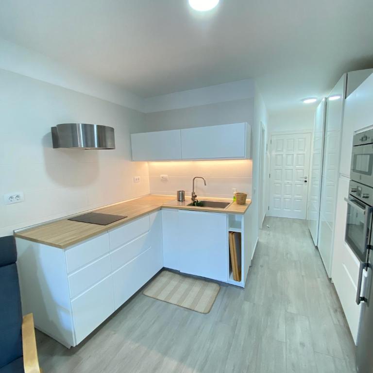 Estudio en los Cristianos. Ubicación ideal. - Apartamento de 1 dormitorio - 1