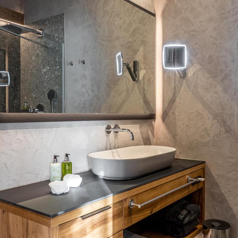 Purest - Deluxe Suite mit Whirlpool-Badewanne - 12