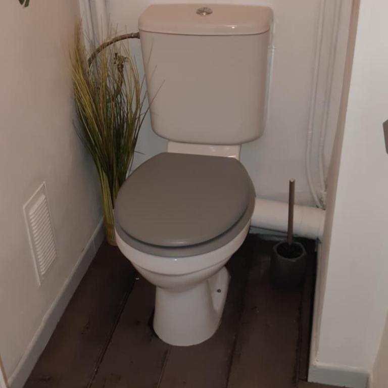 Au calme, 200m du centre T2 avec balcon et parking - Appartement 1 Chambre - 59