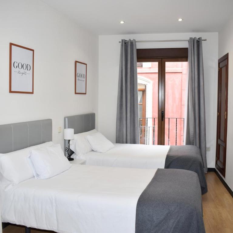 ToledoRooms Palacios - Habitación Doble con balcón - 2 camas - 7