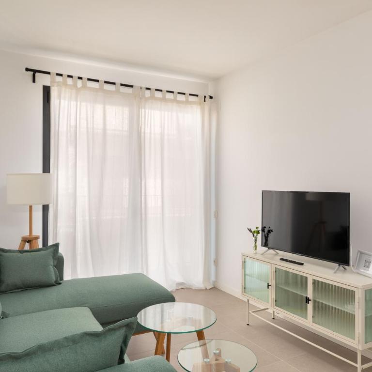 Flateli Sant Antoni 4 - Apartamento de 3 dormitorios - 2