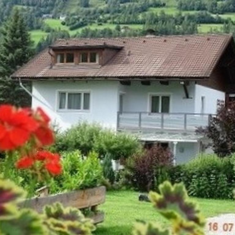Pension Strauss - Doppelzimmer mit Gartenblick - 20