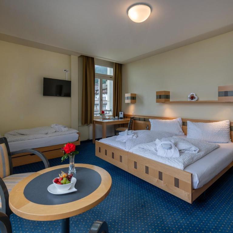 Hotel Victoria Lauberhorn Wengen, a Faern Collection Hotel - Dreibettzimmer - 4