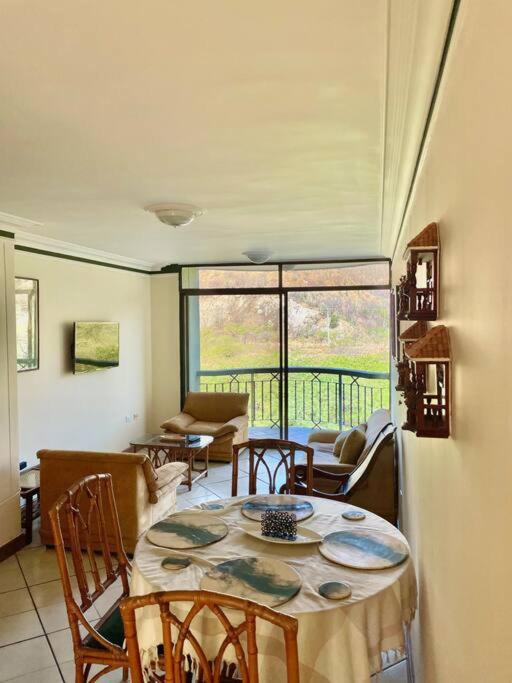 Hermoso Apto con vista al Mar, a 130 m de la Playa - Apartamento de 2 dormitorios - 7