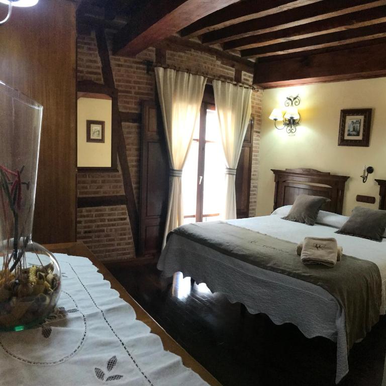 Hospederia Casa de Cisneros - Habitación Doble con vistas - 9
