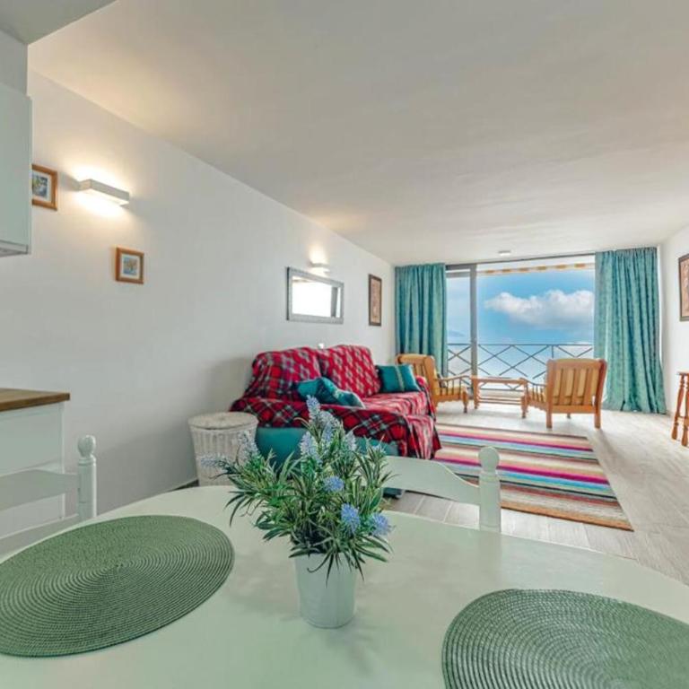 Neptuno Oceanview Suite with pool and beach private access - One-Bedroom Apartment - 2