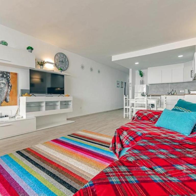 Neptuno Oceanview Suite with pool and beach private access - One-Bedroom Apartment - 13