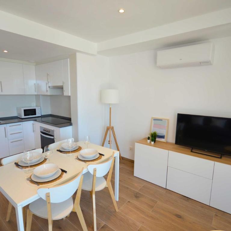 Golive Deluxe - Two-Bedroom Apartment - 2