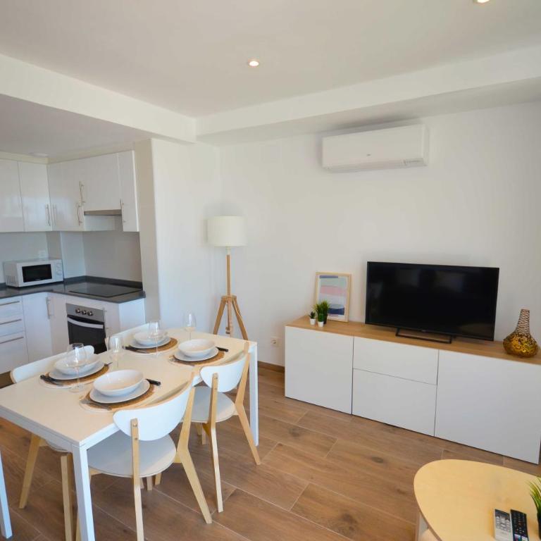 Golive Deluxe - Two-Bedroom Apartment - 16