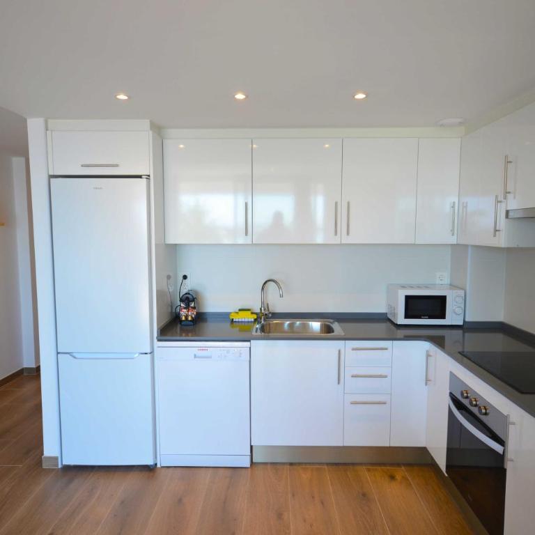 Golive Deluxe - Two-Bedroom Apartment - 18