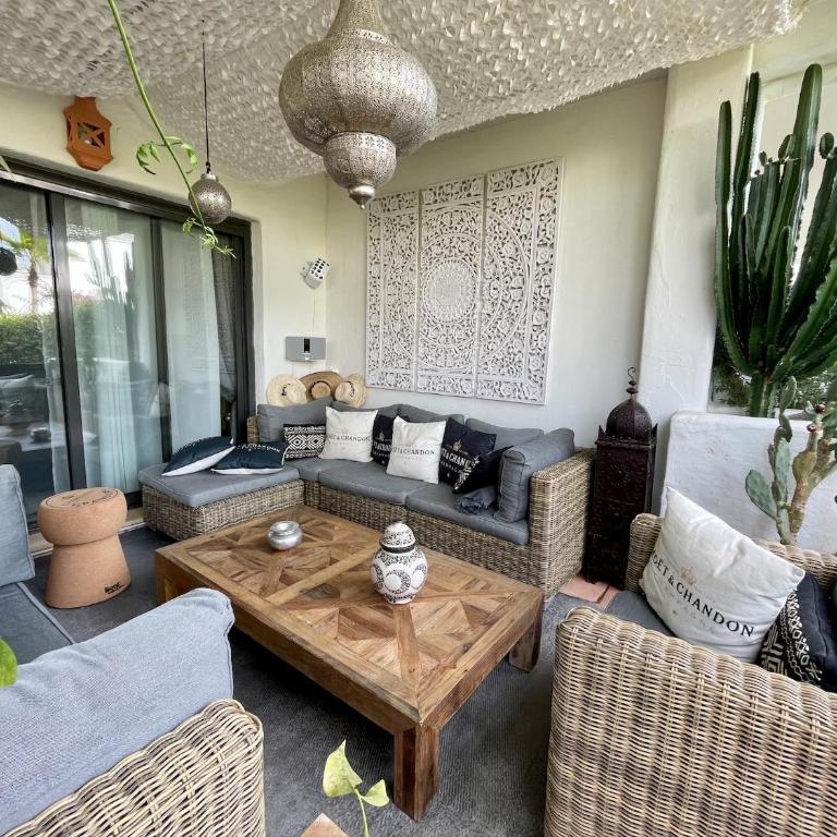 Cosy Apartment Resina Golf & Pool Estepona Costa del Sol - Apartamento de 2 dormitorios - 1
