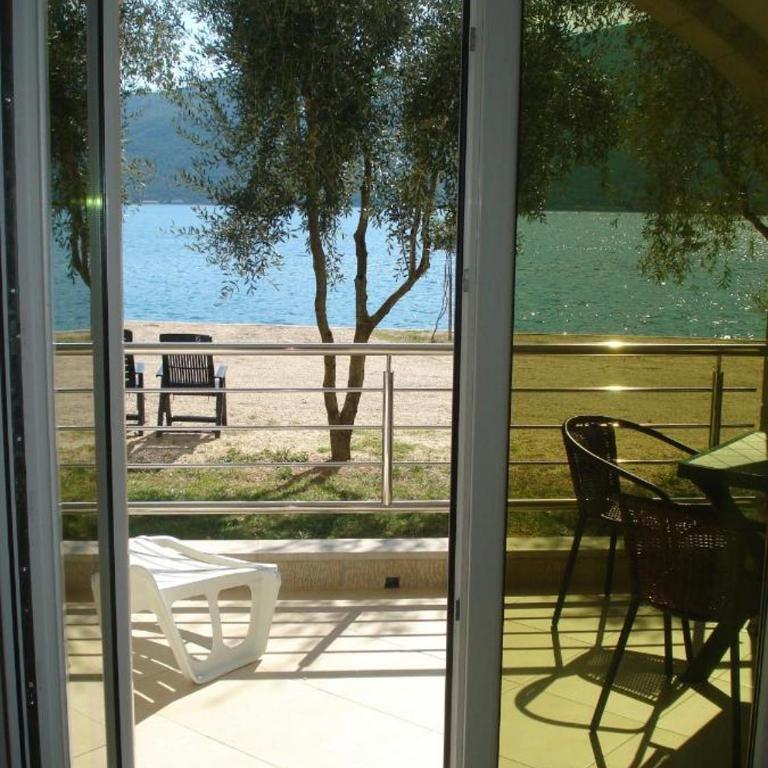 Apartmani Danilovic - Apartment with Sea View - 2