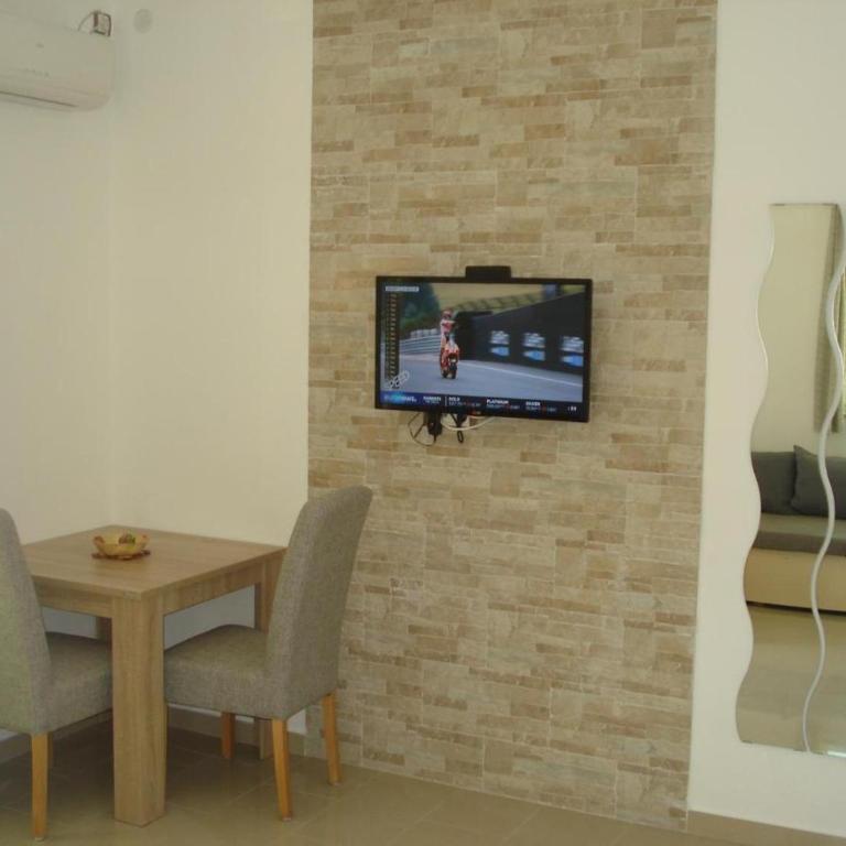 Apartmani Danilovic - Apartment with Sea View - 13