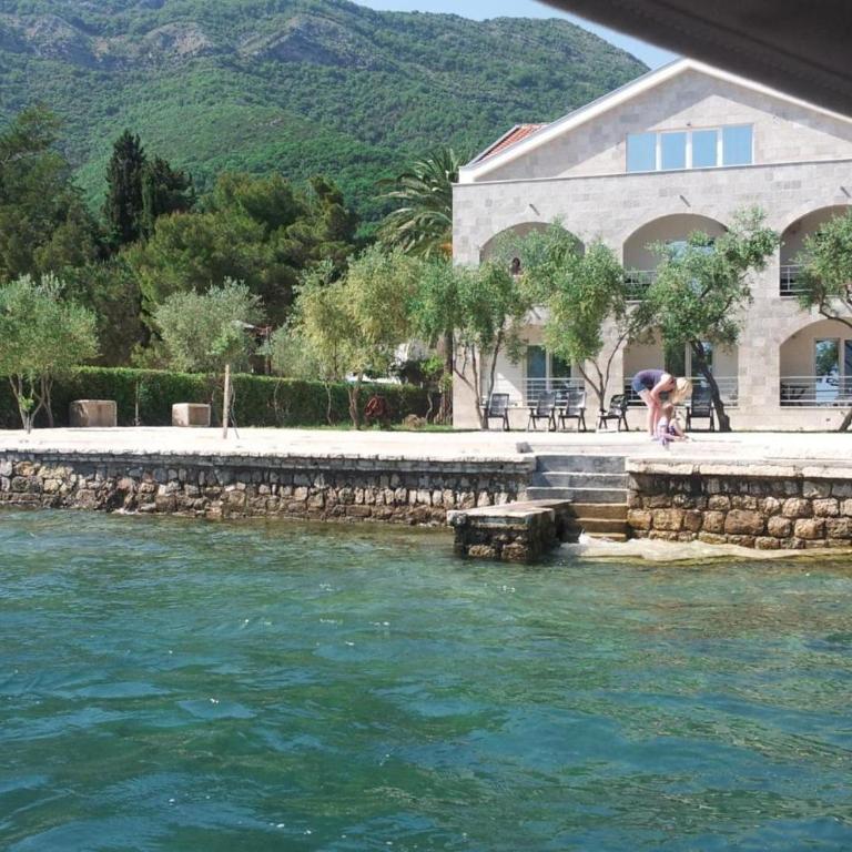 Apartmani Danilovic - Apartment with Sea View - 7