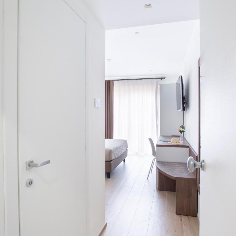 B&B Rais Luxury Rooms - Camera Tripla Luxury - 2