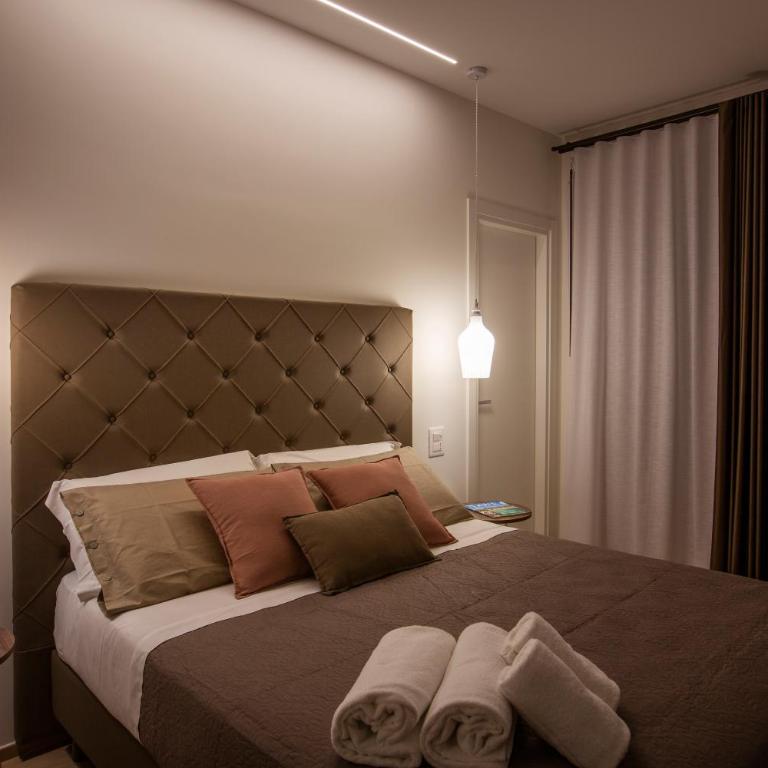 B&B Rais Luxury Rooms - Camera Matrimoniale Deluxe - 1