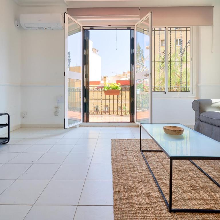Villa Rosita Suites en Playa de la Malagueta con terraza - Apartamento con balcón - 18