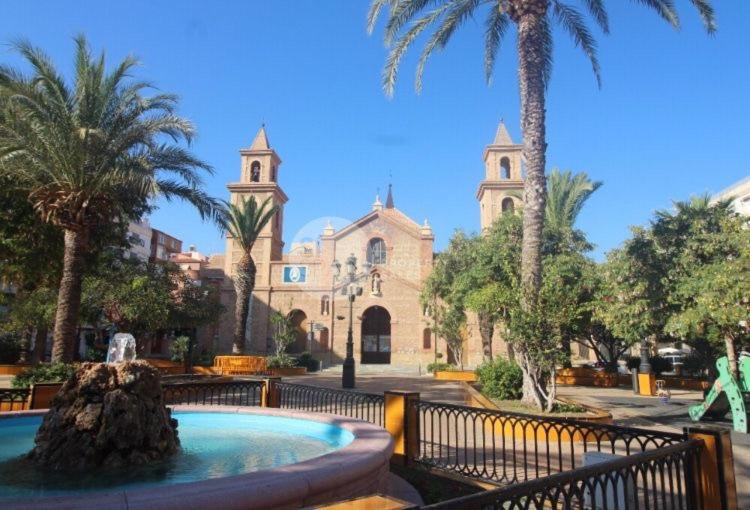 Beautiful Apartment near Playa de los Locos - One-Bedroom Apartment - 41